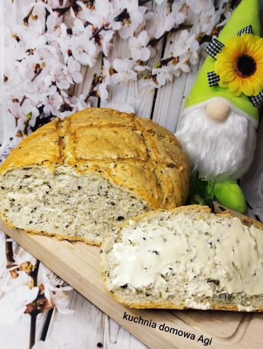 Zdjęcie - Chleb z ziarnami z naczynia żaroodpornego - Przepisy kulinarne ze zdjęciami