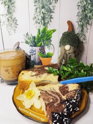 Zdjęcie - Babka-ciasto piaskowe z kakao i polewą kakaową - Przepisy kulinarne ze zdjęciami