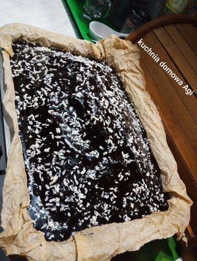 Zdjęcie - Babka-ciasto piaskowe z kakao i polewą kakaową - Przepisy kulinarne ze zdjęciami