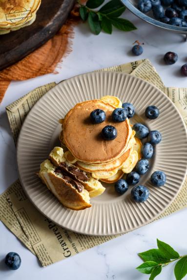 Zdjęcie - Pancakes z nutellą - Przepisy kulinarne ze zdjęciami