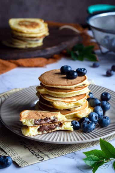 Zdjęcie - Pancakes z nutellą - Przepisy kulinarne ze zdjęciami