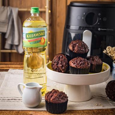 Zdjęcie - Muffinki czekoladowe z air fryera - Przepisy kulinarne ze zdjęciami