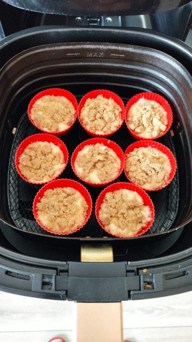 Zdjęcie - Bananowe muffinki z kruszonką - Przepisy kulinarne ze zdjęciami