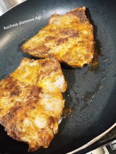 Zdjęcie - Żeberka duszone w sosie z mąki i warzywach - Przepisy kulinarne ze zdjęciami