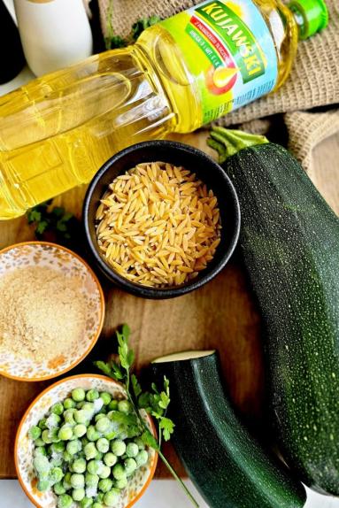 Zdjęcie - Kremowy makaron orzo z cukinią - Przepisy kulinarne ze zdjęciami