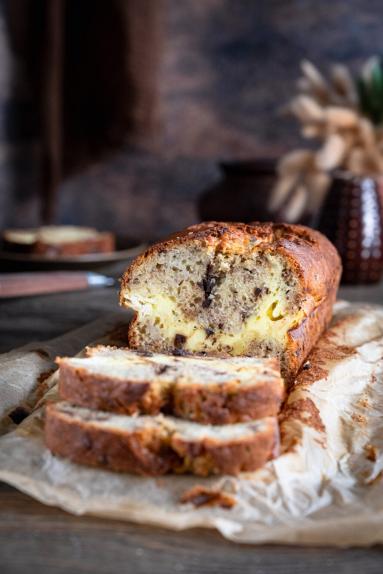 Zdjęcie - Chlebek bananowy ze skyrem - Przepisy kulinarne ze zdjęciami