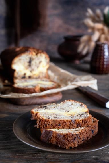 Zdjęcie - Chlebek bananowy ze skyrem - Przepisy kulinarne ze zdjęciami