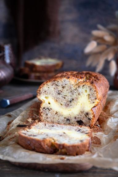 Zdjęcie - Chlebek bananowy ze skyrem - Przepisy kulinarne ze zdjęciami