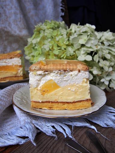 Zdjęcie: Cytrynowiec z ananasem Zdjęcie - Cytrynowiec z ananasem - Przepisy kulinarne ze zdjęciami