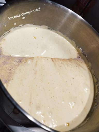 Zdjęcie - Biszkopt kakaowy z 8 jaj bez proszku do pieczenia z pysznym kremem budyniowo-makowym - Przepisy kulinarne ze zdjęciami