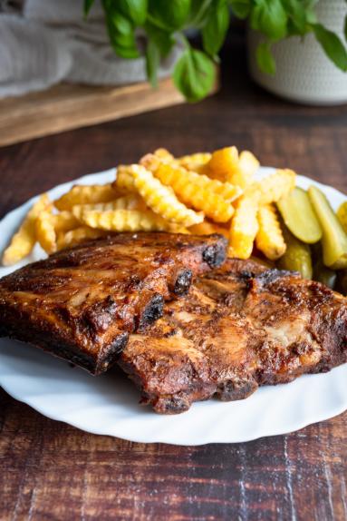 Zdjęcie - Żeberka BBQ – przepis na najlepsze pieczone żeberka - Przepisy kulinarne ze zdjęciami