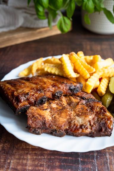 Zdjęcie - Żeberka BBQ – przepis na najlepsze pieczone żeberka - Przepisy kulinarne ze zdjęciami
