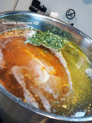 Zdjęcie: Szynka wieprzowa gotowana w przyprawach Zdjęcie - Szynka wieprzowa gotowana w przyprawach - Przepisy kulinarne ze zdjęciami