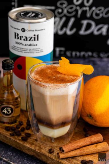 Zdjęcie - Barraquito – kawa po kanaryjsku - Przepisy kulinarne ze zdjęciami