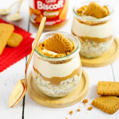 Zdjęcie - Nocna owsianka Lotus - Przepisy kulinarne ze zdjęciami