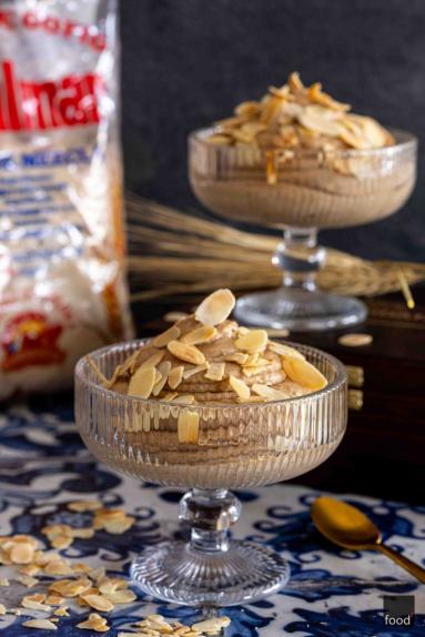 Zdjęcie - Mousse de gofio – tradycyjny kanaryjski deser - Przepisy kulinarne ze zdjęciami