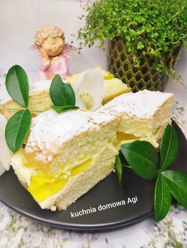 Zdjęcie - Ciasto biszkoptowe z pysznym swojskim kremem i galaretkami - Przepisy kulinarne ze zdjęciami