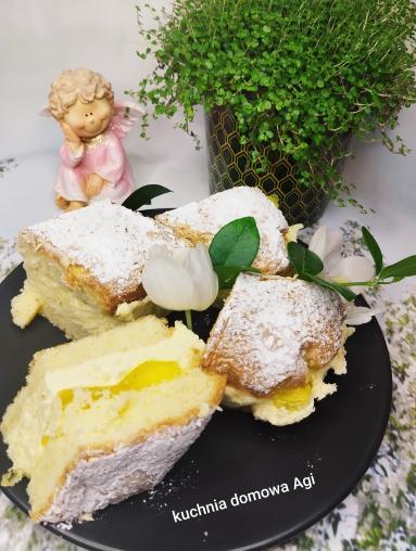 Zdjęcie - Ciasto biszkoptowe z pysznym swojskim kremem i galaretkami - Przepisy kulinarne ze zdjęciami