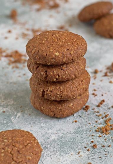 Zdjęcie - Kakaowe ciasteczka owsiane z kawałkami czekolady - Przepisy kulinarne ze zdjęciami