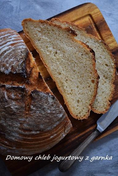 Zdjęcie - Domowy chleb jogurtowy z garnka - Napiecyku - Przepisy kulinarne ze zdjęciami