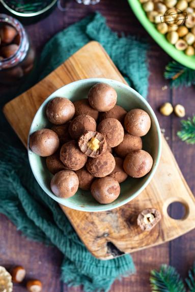 Zdjęcie - Trufle mleczne z orzechem laskowym - Przepisy kulinarne ze zdjęciami