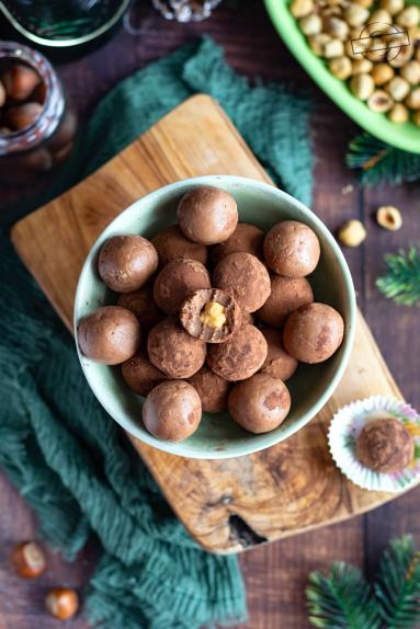 Zdjęcie - Trufle mleczne z orzechem laskowym - Przepisy kulinarne ze zdjęciami