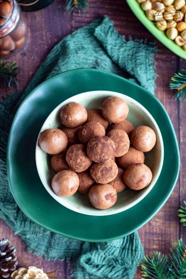 Zdjęcie - Trufle mleczne z orzechem laskowym - Przepisy kulinarne ze zdjęciami