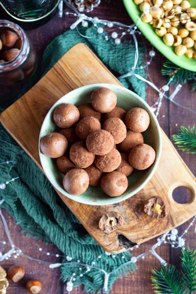 Zdjęcie - Trufle mleczne z orzechem laskowym - Przepisy kulinarne ze zdjęciami