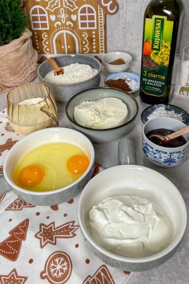 Zdjęcie: Piernikowe babeczki z kremem Zdjęcie - Piernikowe babeczki z kremem - Przepisy kulinarne ze zdjęciami