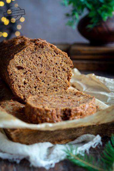 Zdjęcie - Piernik jabłkowo-marchewkowy - Przepisy kulinarne ze zdjęciami