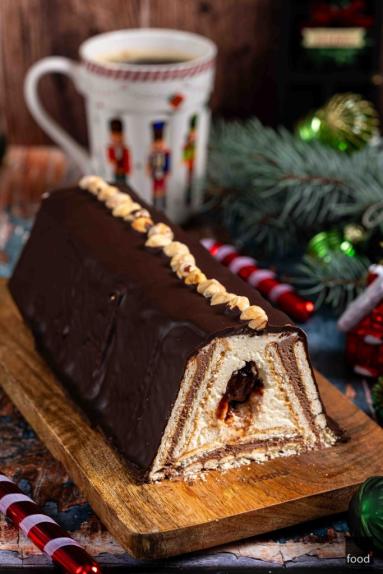 Zdjęcie: Chatka Baby Jagi – sernik na zimno bez pieczenia Zdjęcie - Chatka Baby Jagi – sernik na zimno bez pieczenia - Przepisy kulinarne ze zdjęciami