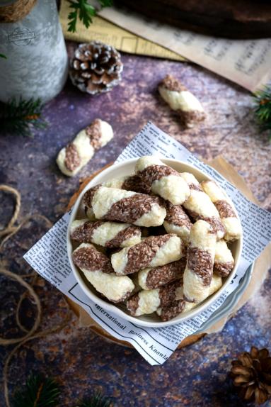 Zdjęcie: Kokosowo-kakaowe ciasteczka bez pieczenia Zdjęcie - Kokosowo-kakaowe ciasteczka bez pieczenia - Przepisy kulinarne ze zdjęciami