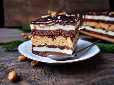 Zdjęcie: Sernik snikers Zdjęcie - Sernik snikers - Przepisy kulinarne ze zdjęciami