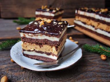 Zdjęcie: Sernik snikers Zdjęcie - Sernik snikers - Przepisy kulinarne ze zdjęciami