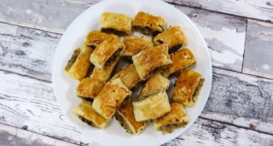 Zdjęcie - Paszteciki z kapustą i pieczarkami + film &ndash; Smakowite Dania - Przepisy kulinarne ze zdjęciami