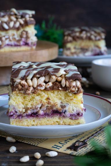 Zdjęcie - Ciasto &bdquo;Słodka pokusa&rdquo; z ryżem preparowanym - Przepisy kulinarne ze zdjęciami