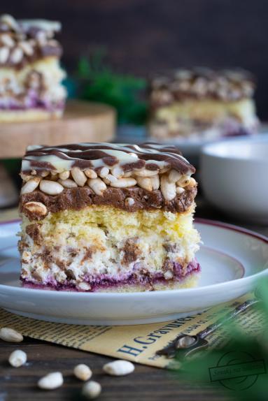 Zdjęcie: Ciasto „Słodka pokusa” z ryżem preparowanym Zdjęcie - Ciasto „Słodka pokusa” z ryżem preparowanym - Przepisy kulinarne ze zdjęciami