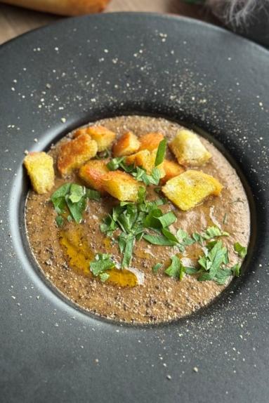 Zdjęcie: Zupa krem z grzybów suszonych Zdjęcie - Zupa krem z grzybów suszonych - Przepisy kulinarne ze zdjęciami