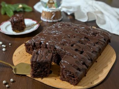 Zdjęcie: Ciasto czekoladowe pachnące piernikiem Zdjęcie - Ciasto czekoladowe pachnące piernikiem - Przepisy kulinarne ze zdjęciami