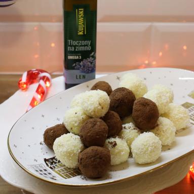 Zdjęcie: Trufle z białą czekoladą i kokosem Zdjęcie - Trufle z białą czekoladą i kokosem - Przepisy kulinarne ze zdjęciami