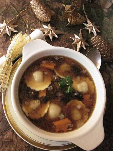 Zdjęcie - Wigilijna zupa grzybowa - Przepisy kulinarne ze zdjęciami