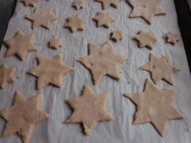 Zdjęcie - Czekoladowe gwiazdki z kremem - Przepisy kulinarne ze zdjęciami