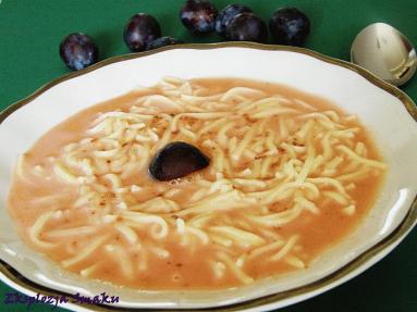 Zdjęcie - Zupa ze śliwek z  cynamonem  - Przepisy kulinarne ze zdjęciami