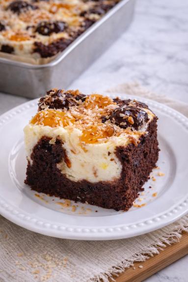 Zdjęcie - Ciasto Izaura z brzoskwiniami - Przepisy kulinarne ze zdjęciami