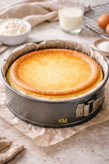 Zdjęcie - Sernik kremowy- klasyczny - Przepisy kulinarne ze zdjęciami