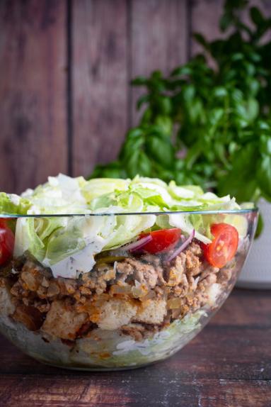 Zdjęcie - Sałatka Big Mac &ndash; najlepszy przepis - Przepisy kulinarne ze zdjęciami