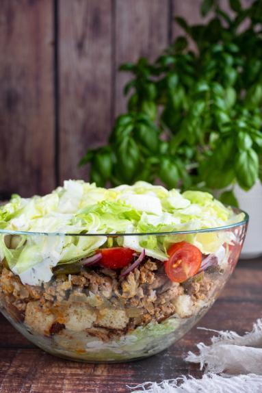 Zdjęcie - Sałatka Big Mac &ndash; najlepszy przepis - Przepisy kulinarne ze zdjęciami