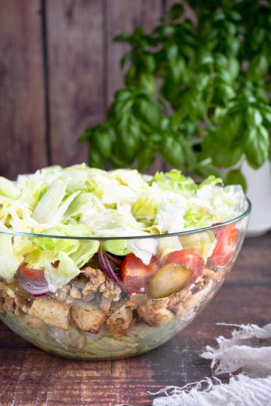 Zdjęcie - Sałatka Big Mac &ndash; najlepszy przepis - Przepisy kulinarne ze zdjęciami