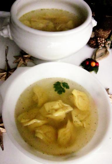 Zdjęcie - Cappelletti w rosole/ ale brodo/ - Przepisy kulinarne ze zdjęciami