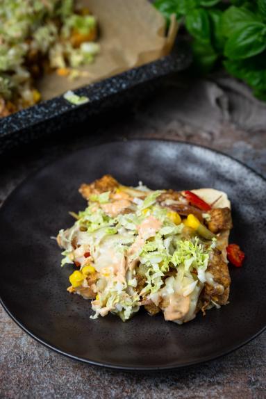 Zdjęcie - Zapiekanka Gyros na chlebie tostowym - Przepisy kulinarne ze zdjęciami